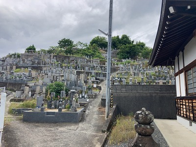 六郷墓地（橋本市）のお墓