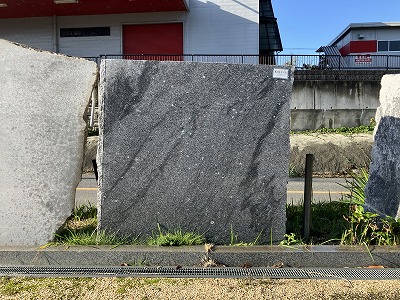 お墓の事は大阪石材南大阪店まで