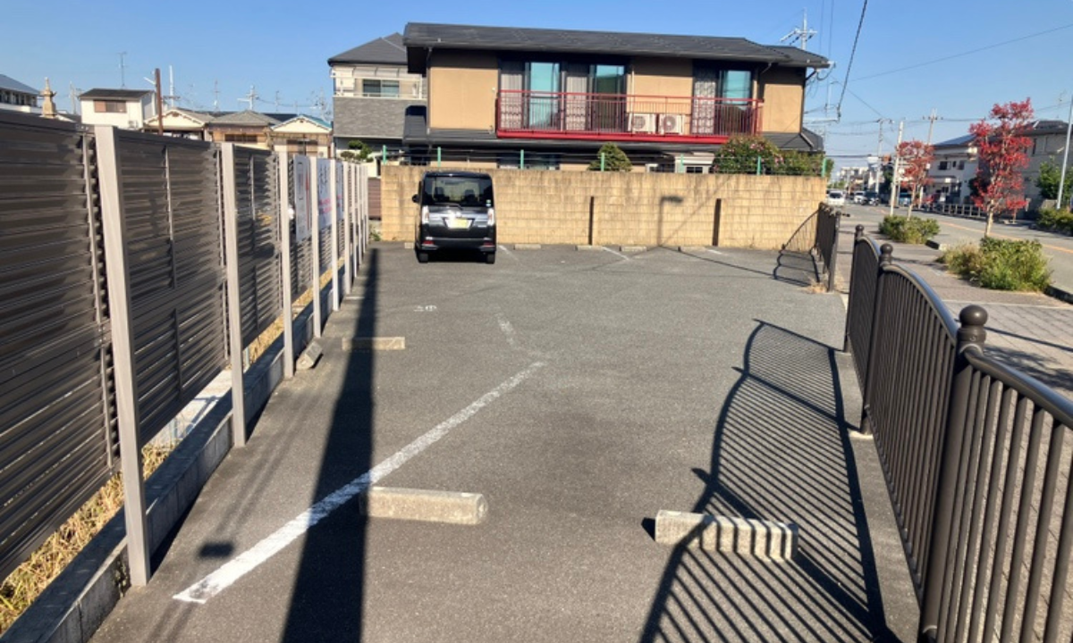 阿保墓地（松原市）駐車場