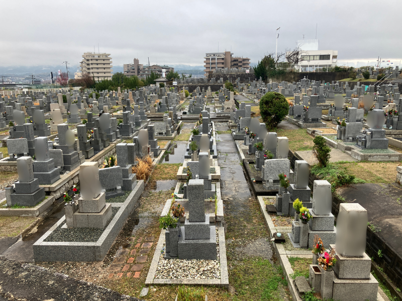 富田林市営西山墓地